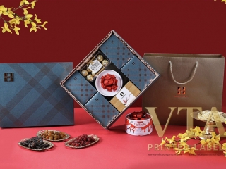 Nhãn dán Tết cho sản phẩm quà biếu – yếu tố quyết định cảm xúc người mua