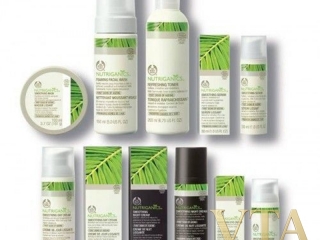 In nhãn dán mỹ phẩm chuyên nghiệp – tạo ấn tượng cao cấp cho thương hiệu