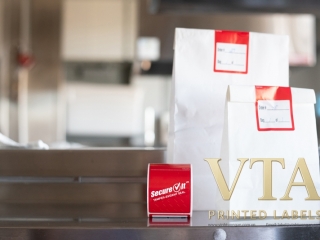 Tem bảo hành giúp hạn chế rủi ro trong mùa cao điểm Tết