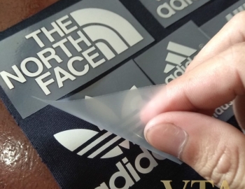 Nhãn chuyển nhiệt quần áo 